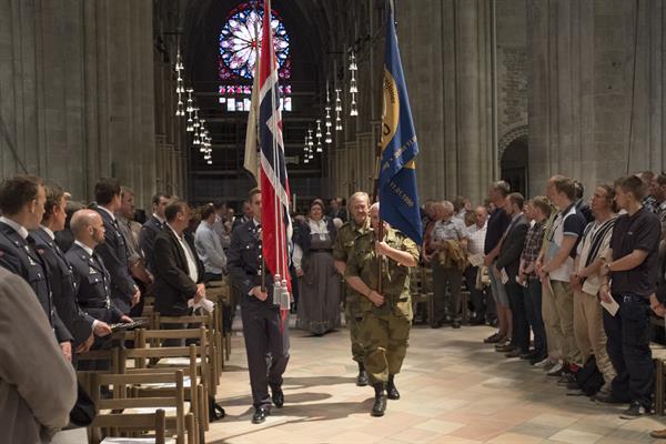 Veteranmarkering i Nidarosdomen (Foto: Carl-Erik Eriksson)