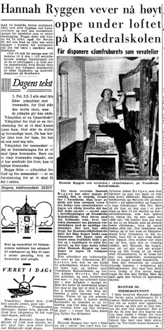 Skjermbilde fra avisoppslag: Hannah Ryggen i Adresseavisen 8. april 1965. Ryggen sitter her i et rom som hun fikk låne til atelier av Trondheim Katedralskole på 1960-tallet.