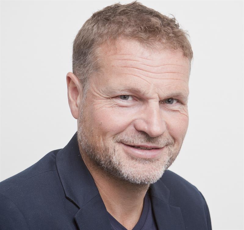 Even Ystgård_farge_red..jpg Profilbilde av mann.