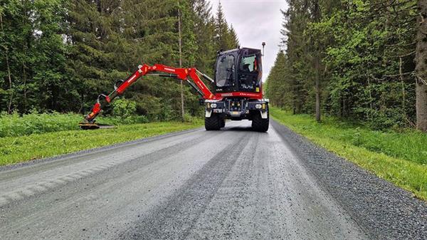 Kantklipping langs vei.