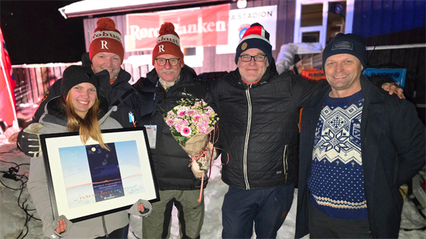(F.v.) Frivilligkoordinator i Femundløpet, Madelen Edvardsen, daglig leder i Femundløpet, Jon Anders Kokkvoll, leder i  NVIO Trøndelag (Norges veteranforbund for internasjonale oppdrag), Torberg Schnitler, daglig leder i Stiftelsen Medvandrere, Roger Wangberg og leder av hovedutvalg for kultur i Trøndelag fylkeskommune, Jan Grønningen. Foto: Line Nordkvelle/Trøndelag fylkeskommune.