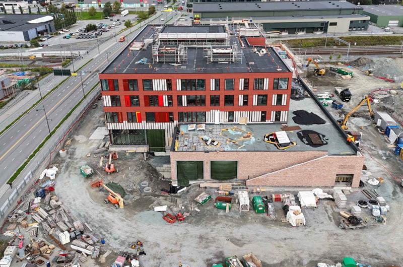 Cissi Klein.jpg Cissi Klein, skole, dronefoto