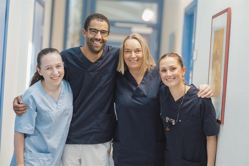 Photo of dental care personell in public dental care