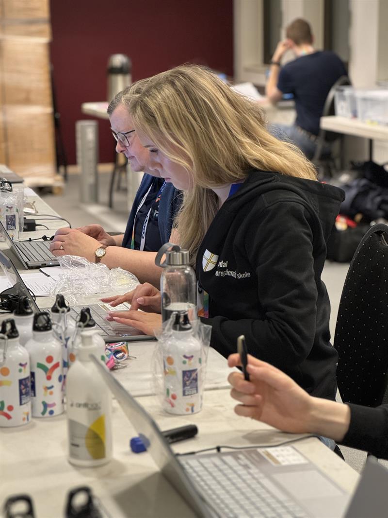 Trondheim VM.jpg Konsentrert elev som planlegger vm.