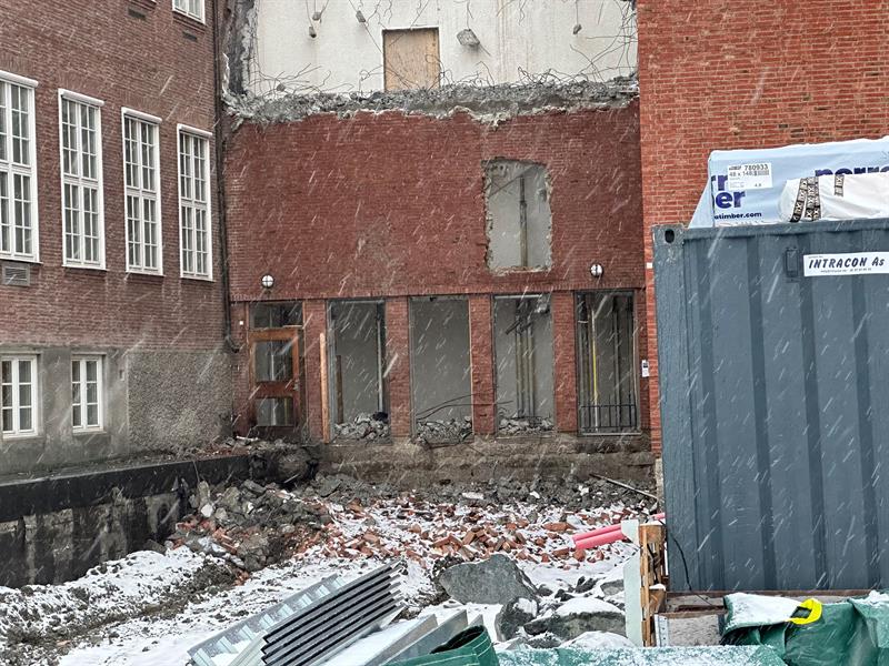 Ombruk Trondheim katedralskole. Bilde