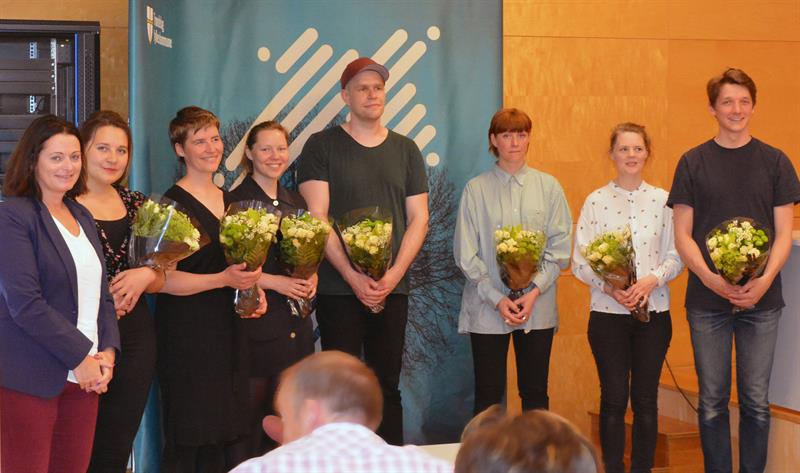 Foto: F.v. May Britt Lagesen, leder hovedutvalg kultur, Helena Wik , Margrethe Aas, Matilde Westavik Gaustad, Tobias Liljedahl, Annee Grøtte Viken, Maria Nordseth Garli Og Lars Ove Stene Fossheim. 

Foto: Espen Solheim