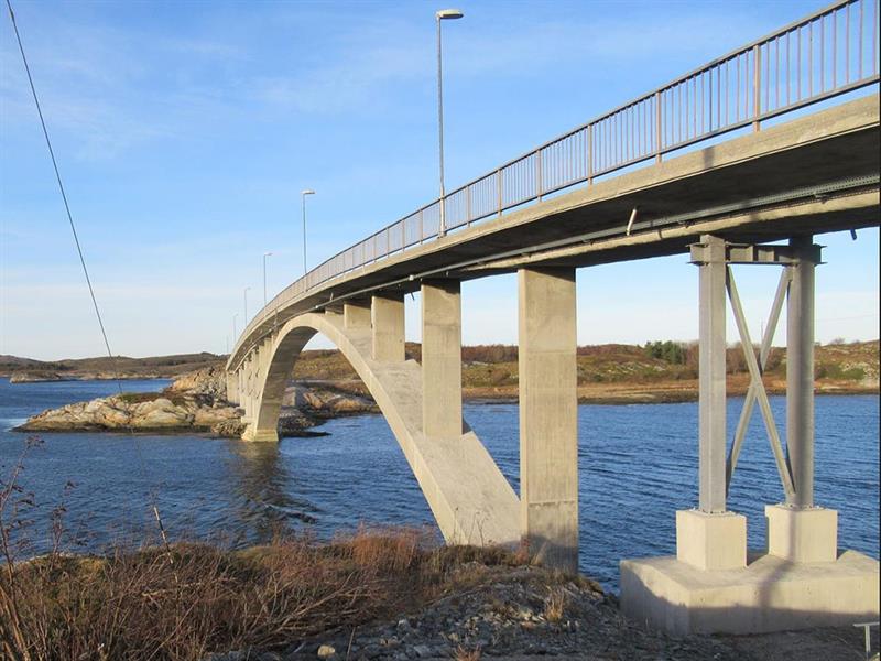 Arnøy bru. Bilde