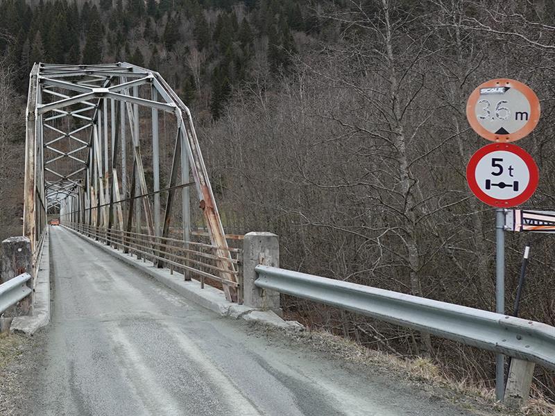 Valdum bru. Bilde